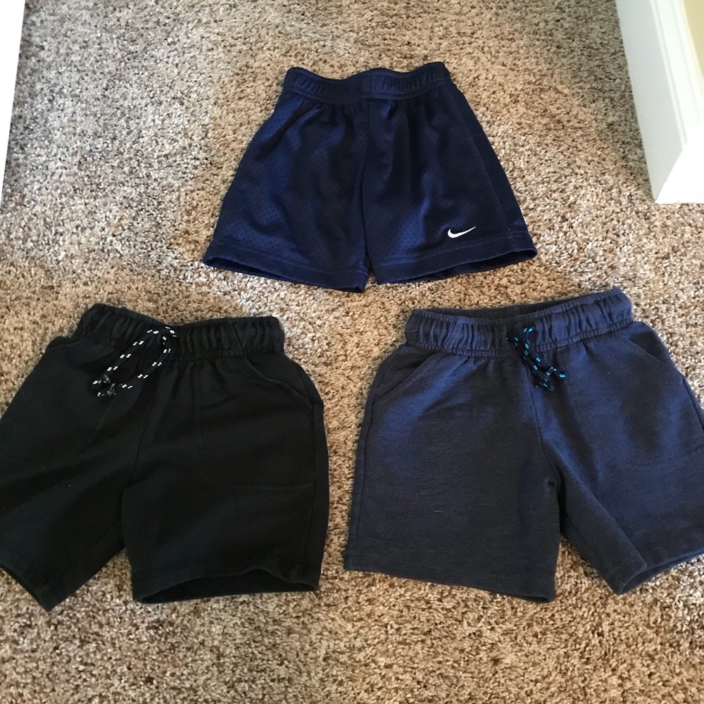 Boys shorts 3t
